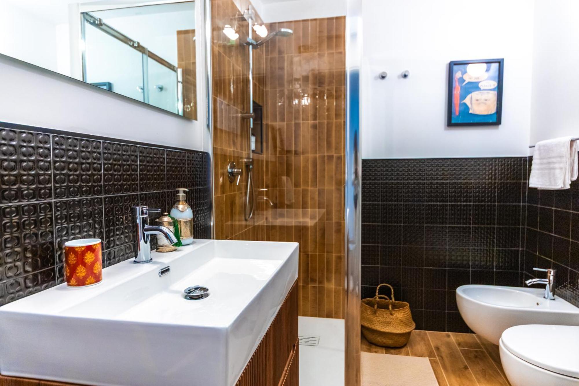 Casa Fen Palazzo Storico - Re Di Metro A - 2camere2bagni Appartement